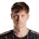 Odin Thiago Holm fotoğrafı